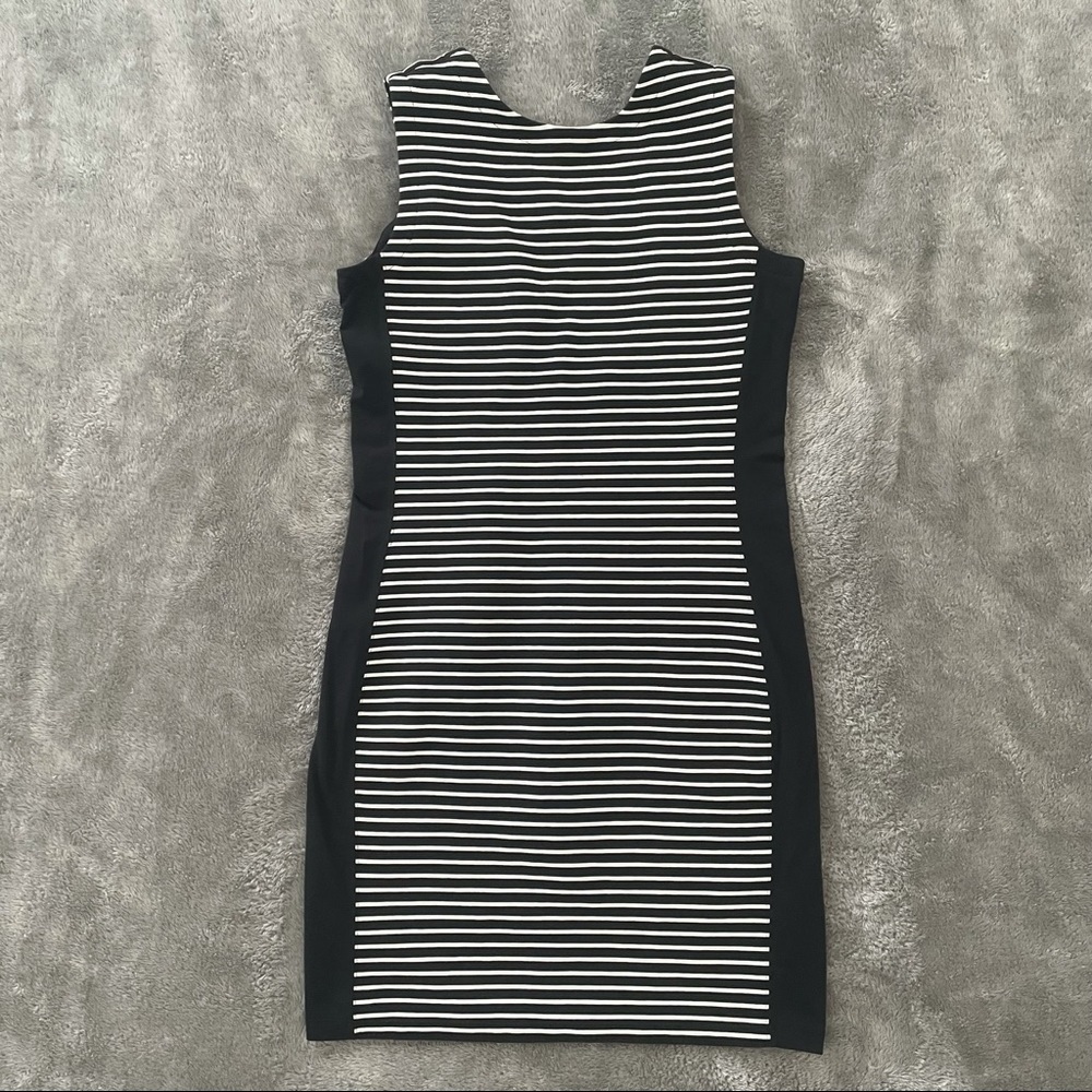 Athleta Striped Bodycon Active Dress Medium Black White Stretch Racerback